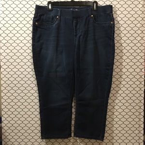 Seven7 Stretchy Crop Jeans